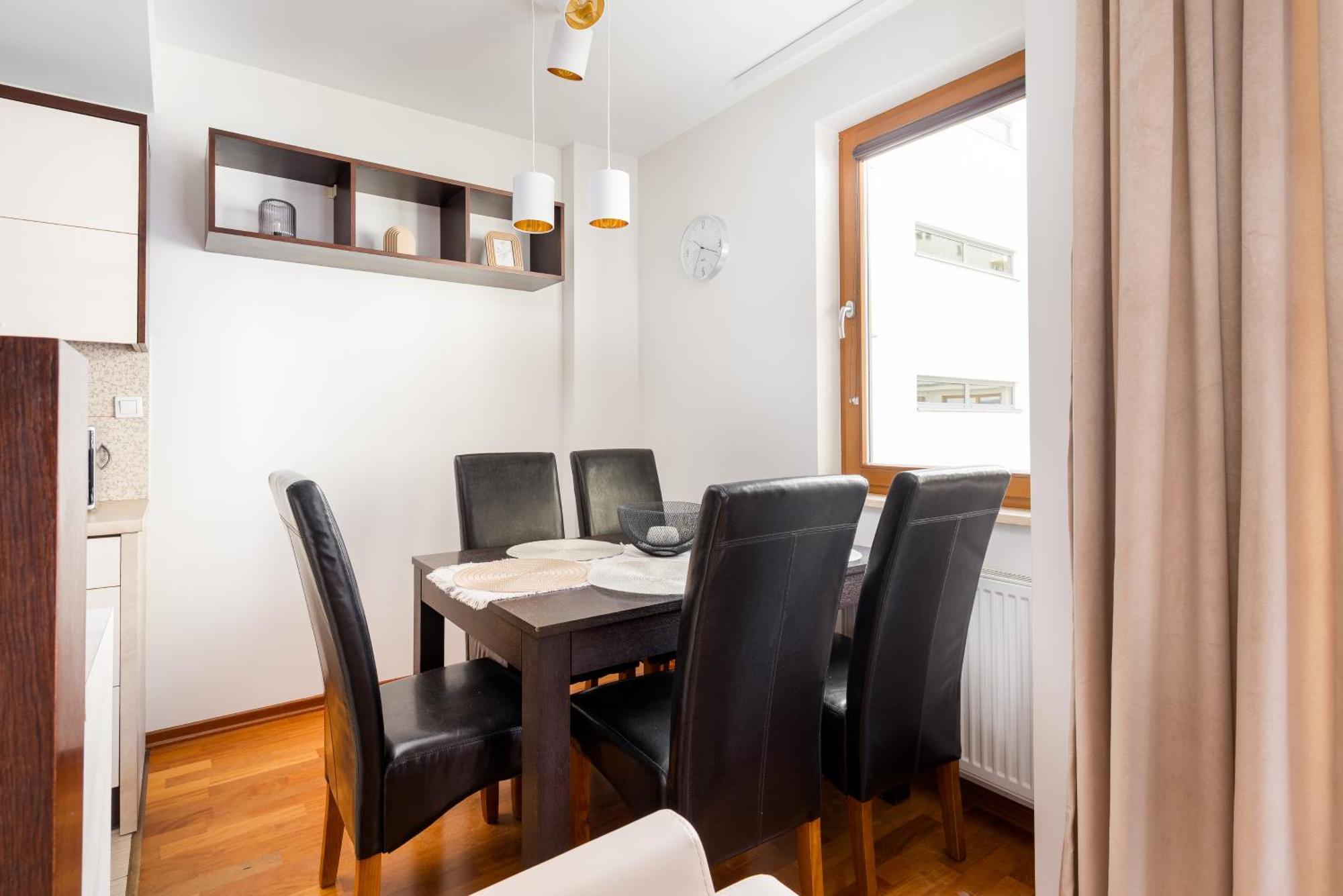 Metro Wilanowska Cosy Apartment Warsaw